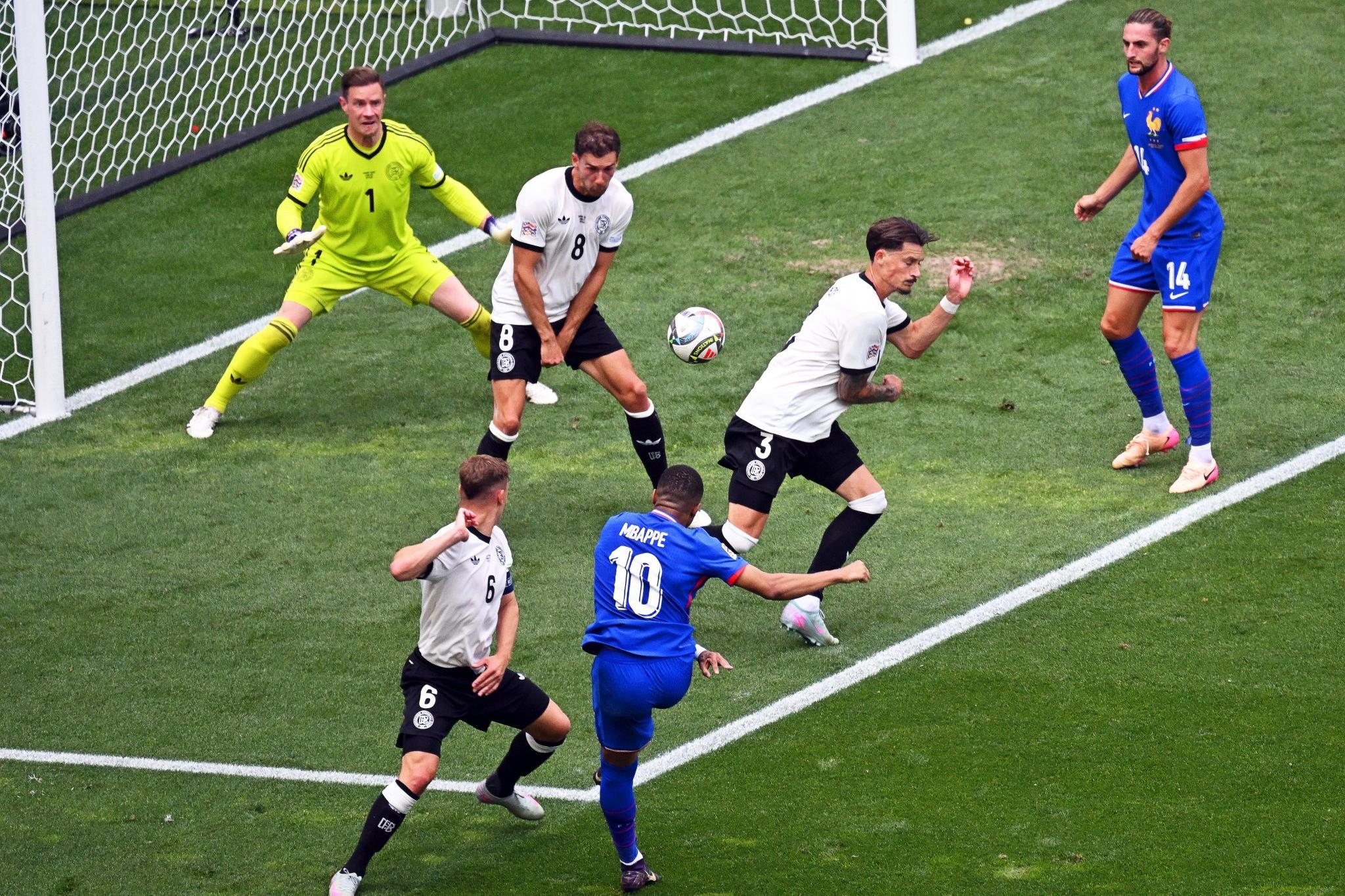 包含出色防守引爆全场！，姆巴佩意外战胜尤文图斯引发球迷热议的词条-爱游戏官方入口