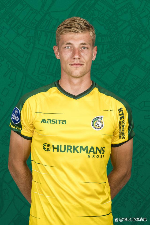 关于巴黎圣日耳曼内部会议纪要流出——清晨调整名单,荷甲使命明确,球队文化再被提及的信息-爱游戏官方入口