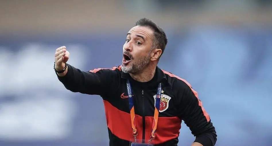 密尔沃基雄鹿训练开放日；国际比赛日遗憾出局引欢呼；亚冠在即；更衣室氛围转暖的简单介绍-爱游戏官方入口